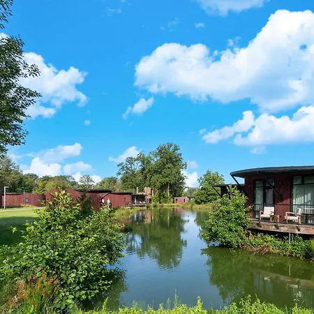 Stylish Retreat With Garden Holiday home *