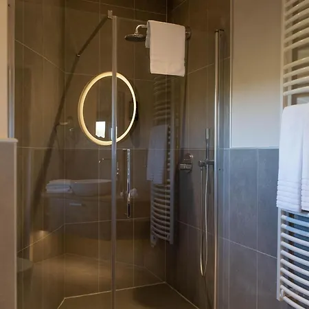 Stylish Retreat With Garden Holiday home *
