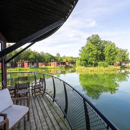 Stylish Retreat With Garden