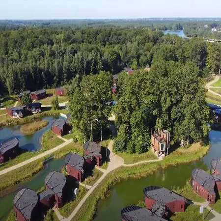 Stylish Retreat With Garden Holiday home *
